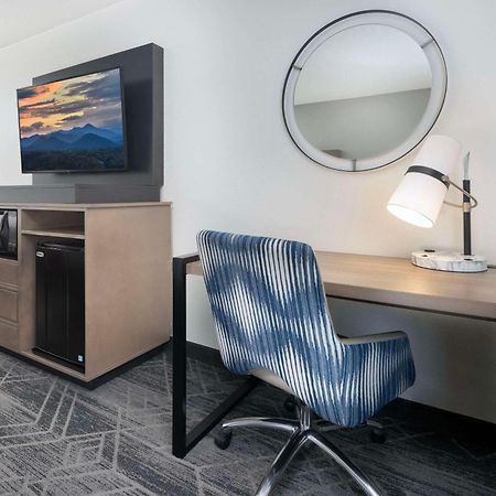 Country Inn & Suites By Radisson Asheville Downtown Tunnel Road 외부 사진