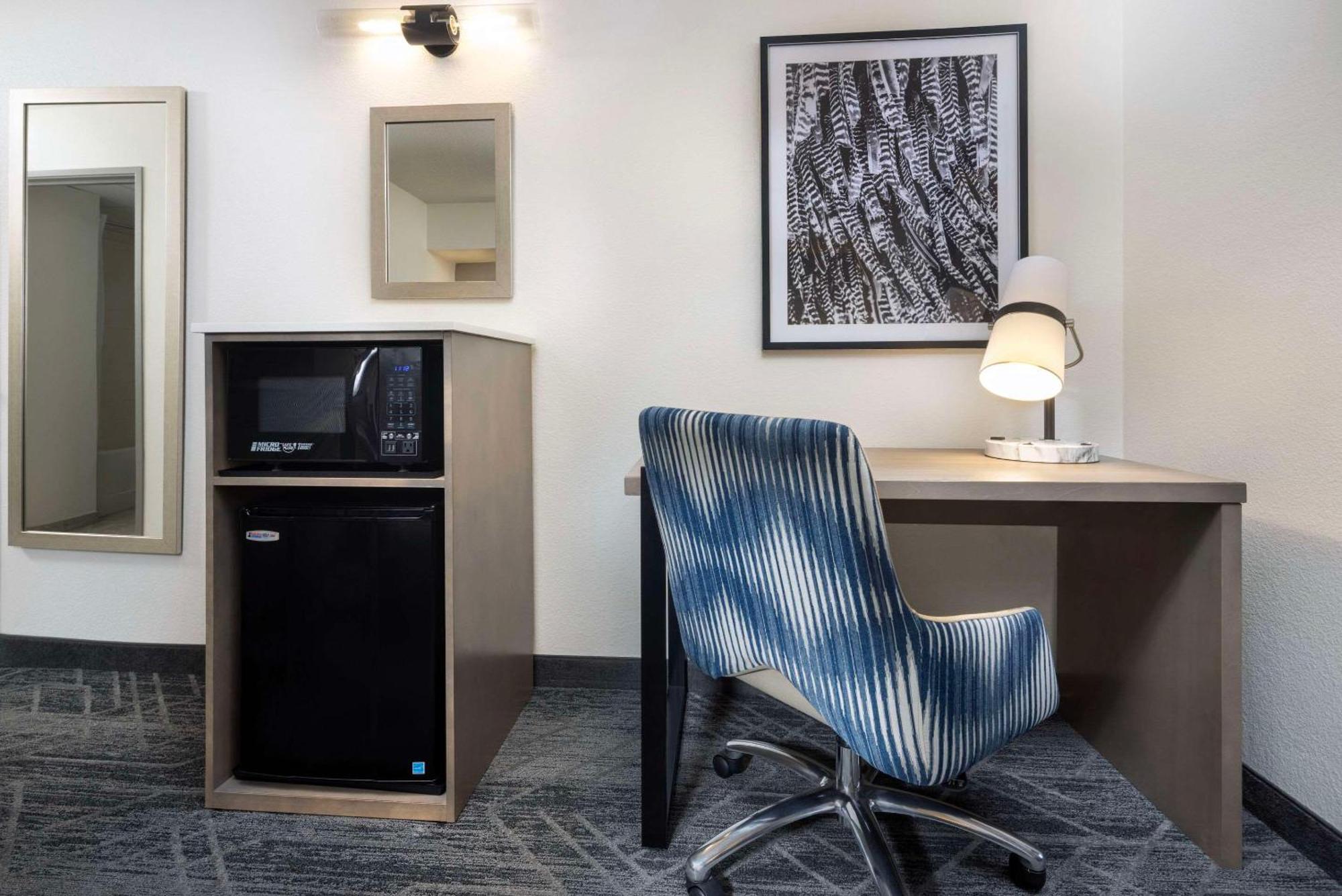 Country Inn & Suites By Radisson Asheville Downtown Tunnel Road 외부 사진