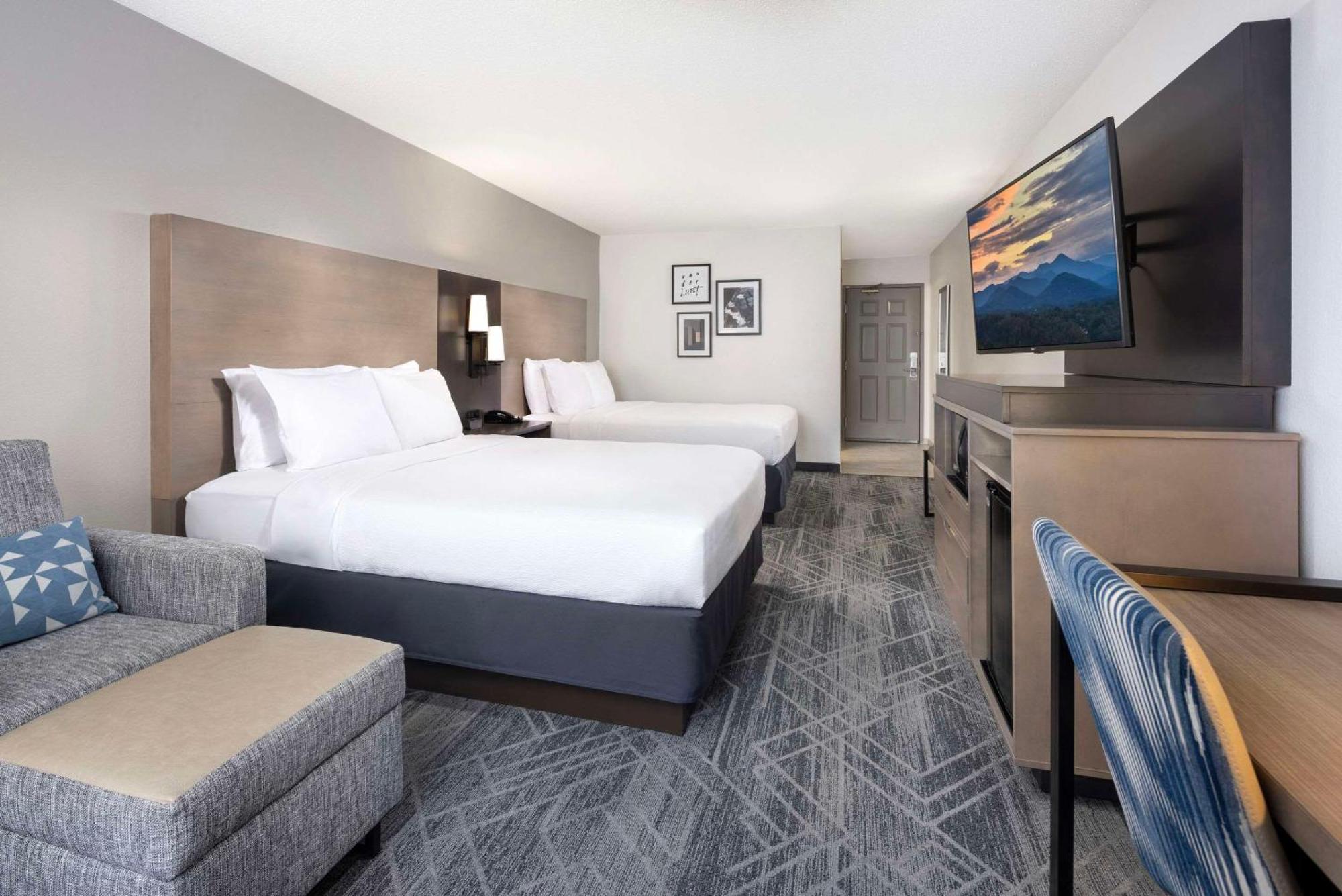 Country Inn & Suites By Radisson Asheville Downtown Tunnel Road 외부 사진