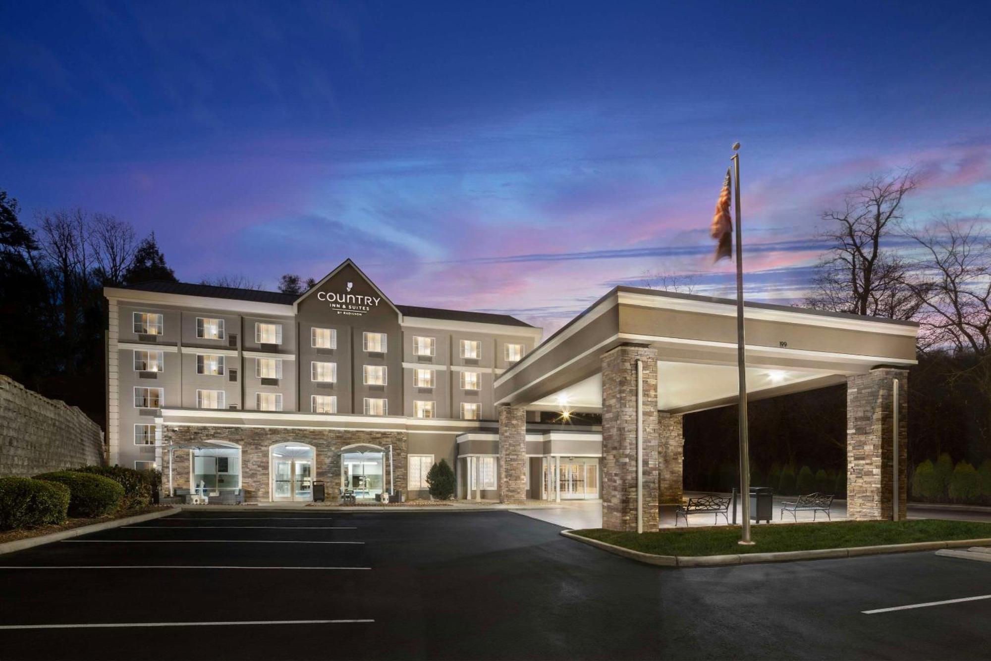 Country Inn & Suites By Radisson Asheville Downtown Tunnel Road 외부 사진