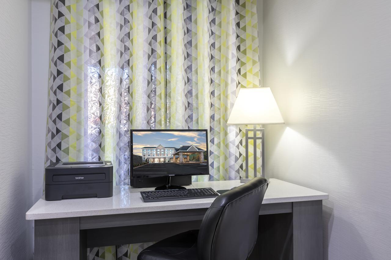 Country Inn & Suites By Radisson Asheville Downtown Tunnel Road 외부 사진